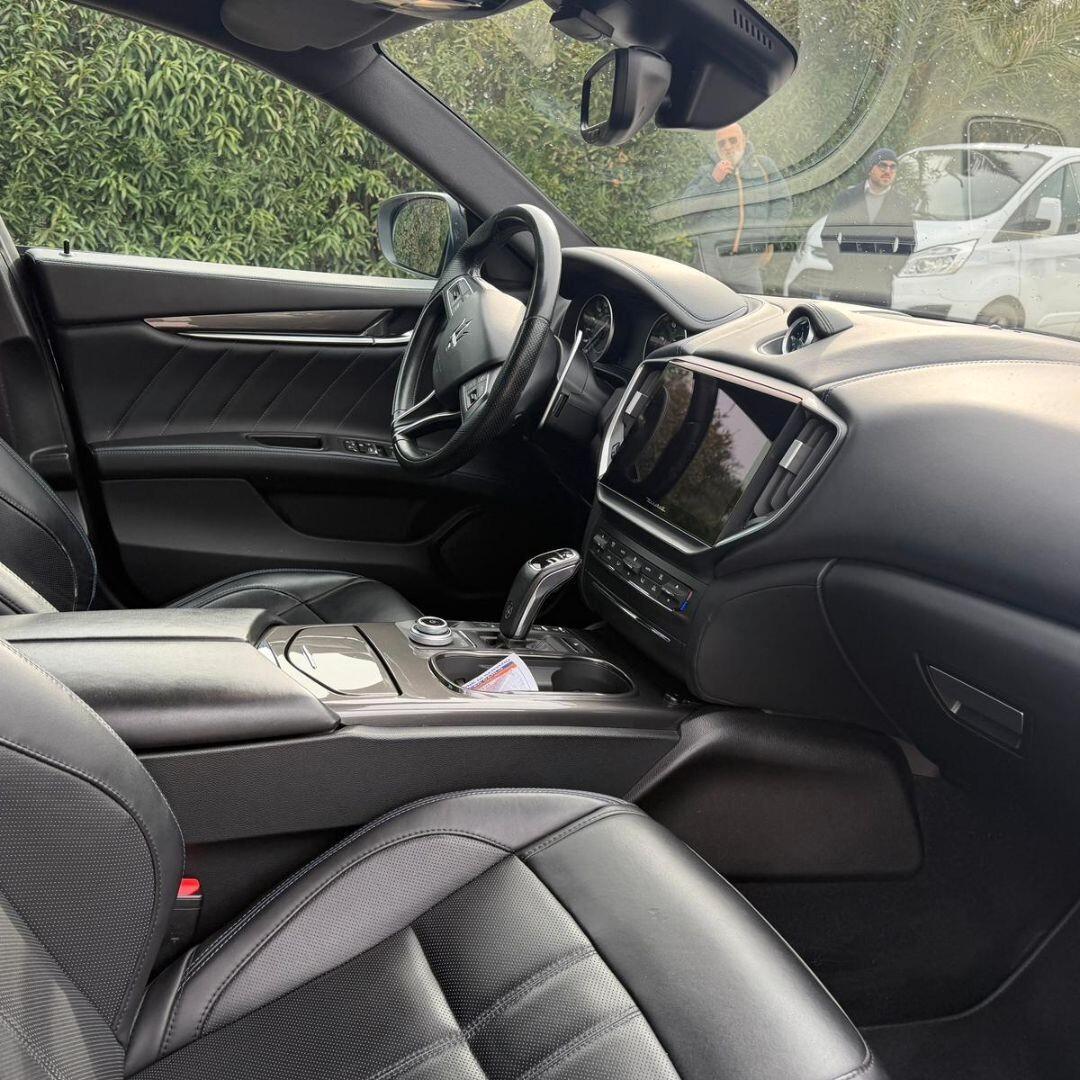 Maserati Ghibli 330 CV MHEV GT