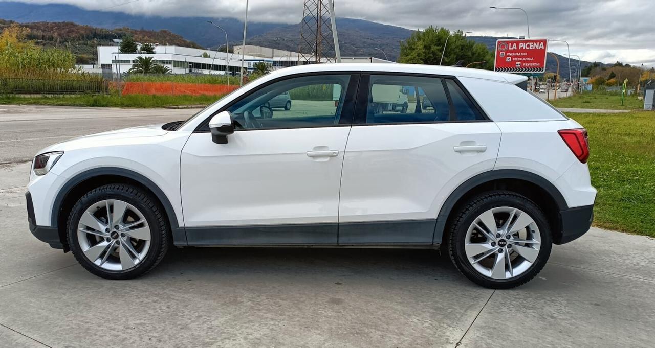 Audi Q2 30 TDI 115CV Admired 6m