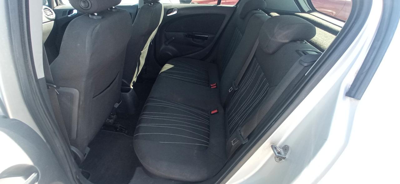 Opel Corsa 1.3 CDTI 75CV LEGGI!