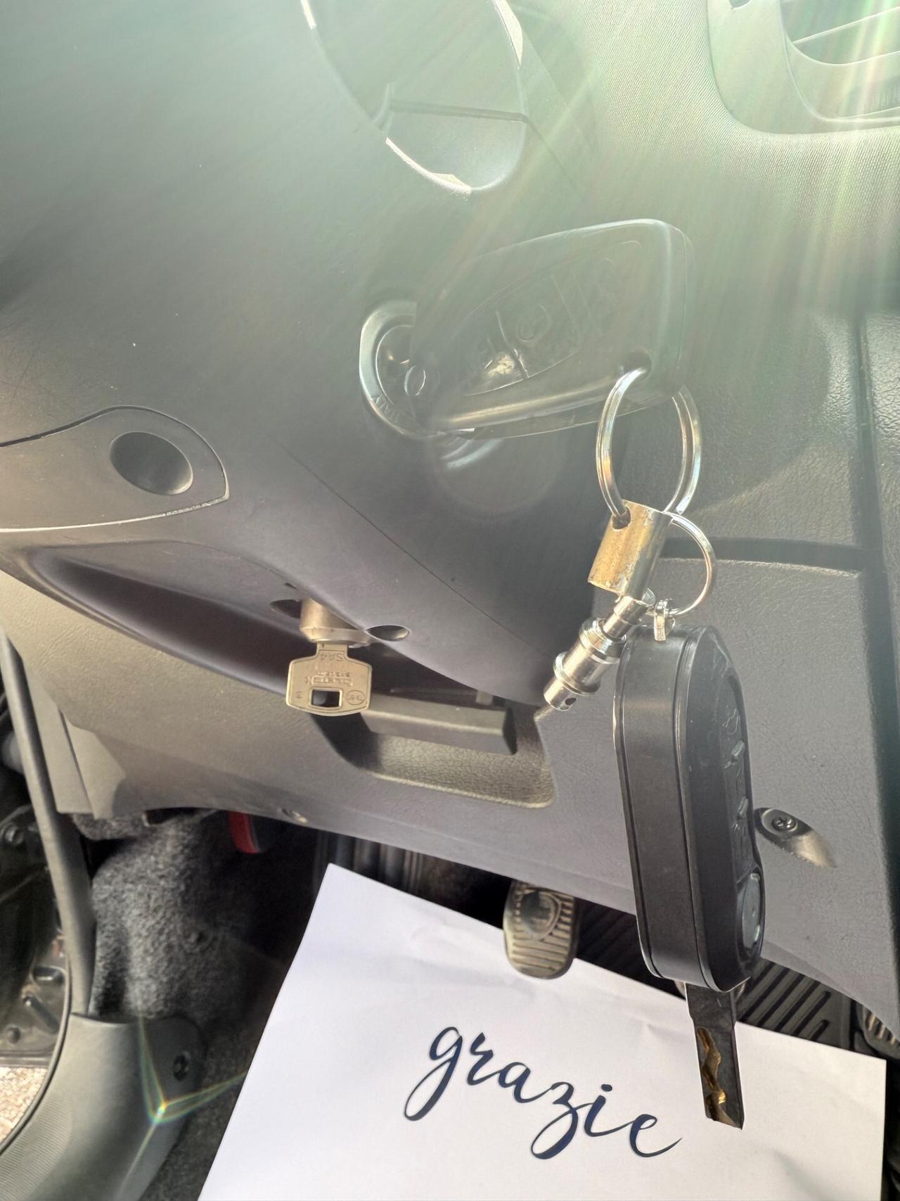 Lancia Ypsilon 1.3 Multijet 16V Argento