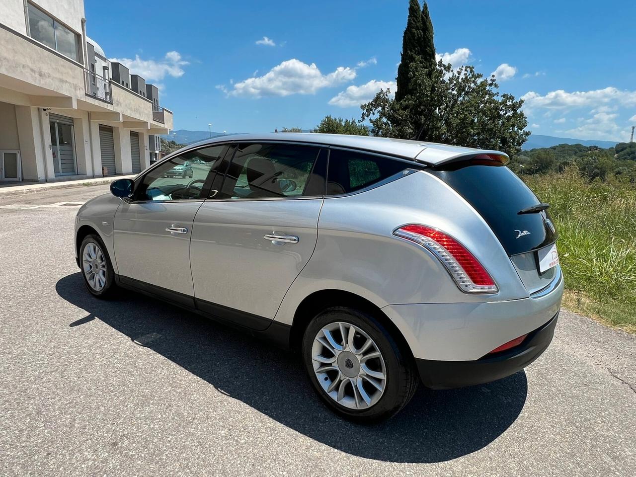 Lancia Delta 1.6 MJT DPF Platino