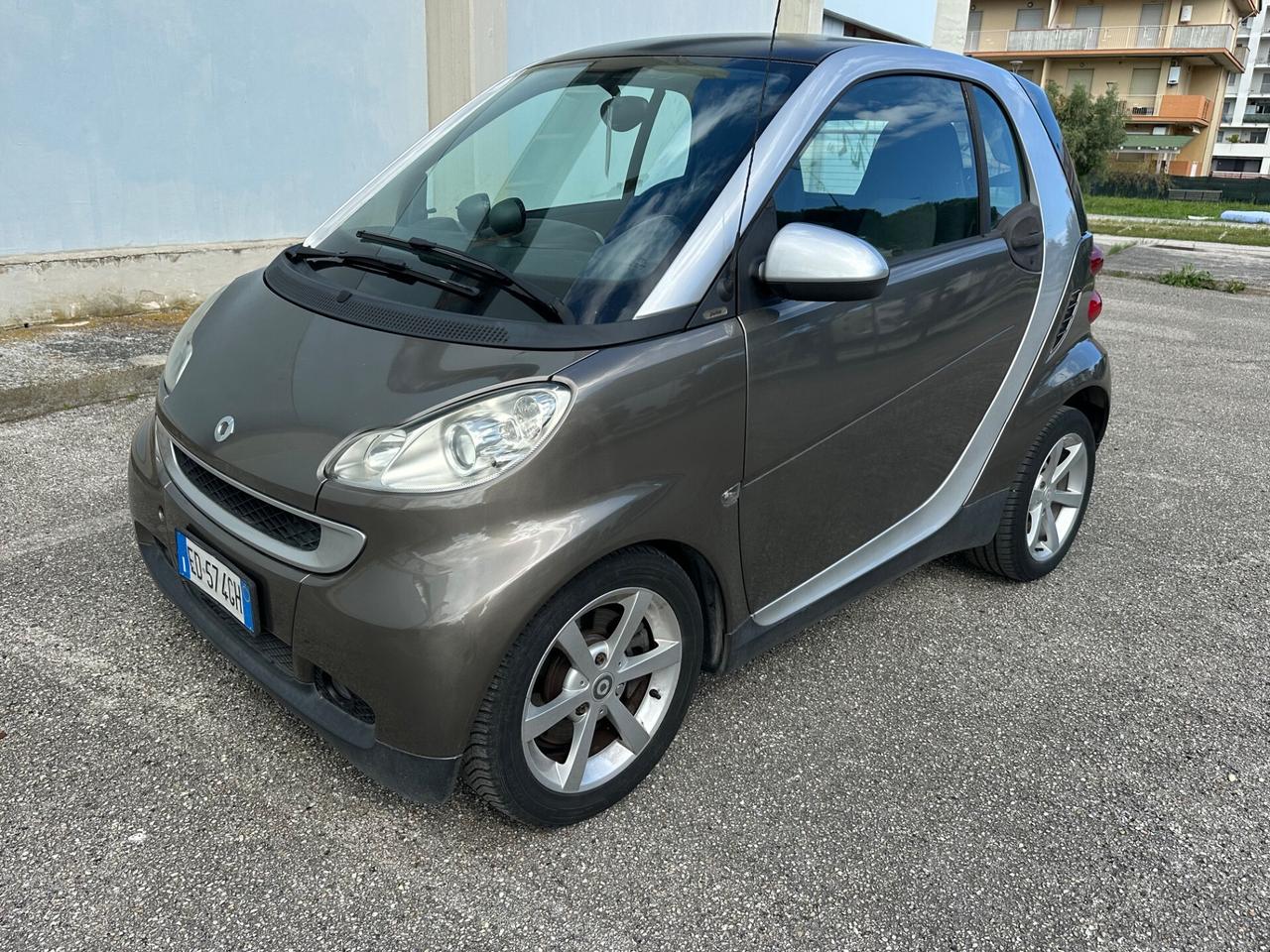 Smart ForTwo 1000 52 kW MHD 2010