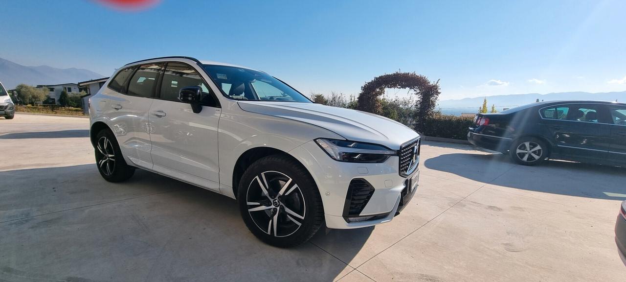 Volvo XC 60 XC60 B4 (d) AWD Geartronic R-design