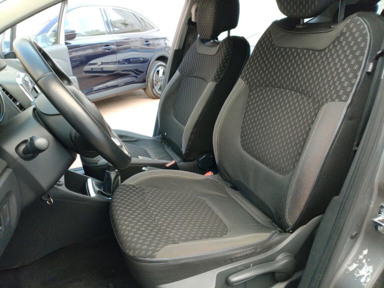 Renault Captur dCi 8V 110 CV Start&Stop Energy Initiale Paris