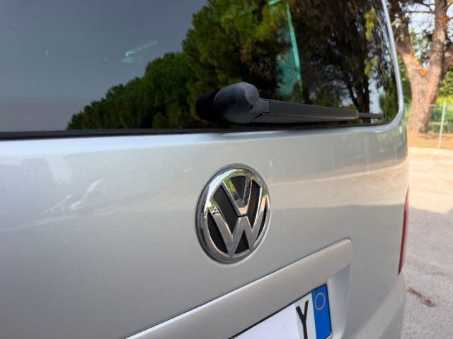 VOLKSWAGEN Caravelle 2.0 TDI DSG 140 CV 7 POSTI NAVIGATORE RETROCAMERA