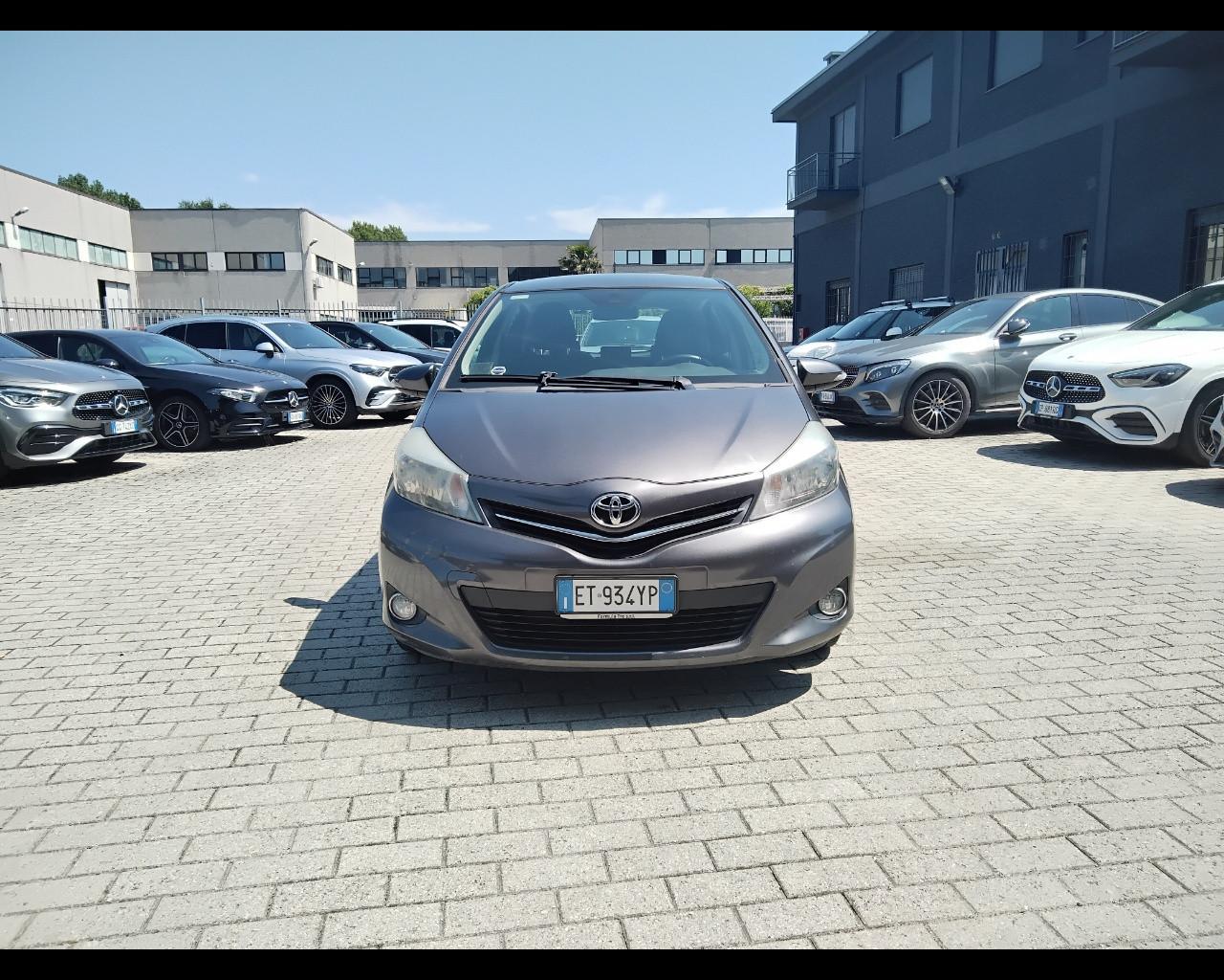 TOYOTA Yaris III 2011 - Yaris 5p 1.0 Active