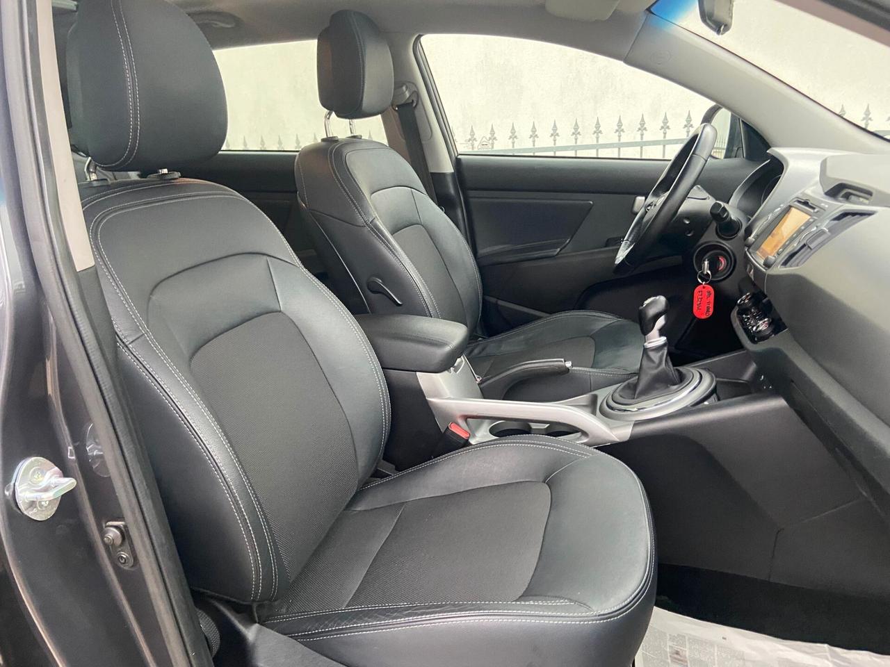 Kia Sportage 1.7 CRDI VGT 2WD high tech