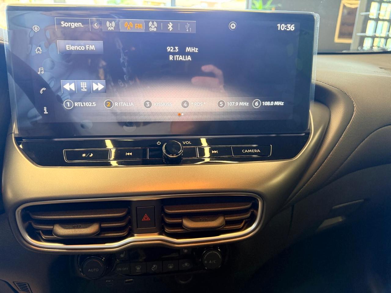 Nissan Juke 1.0 DIG-T 114 CV Tekna