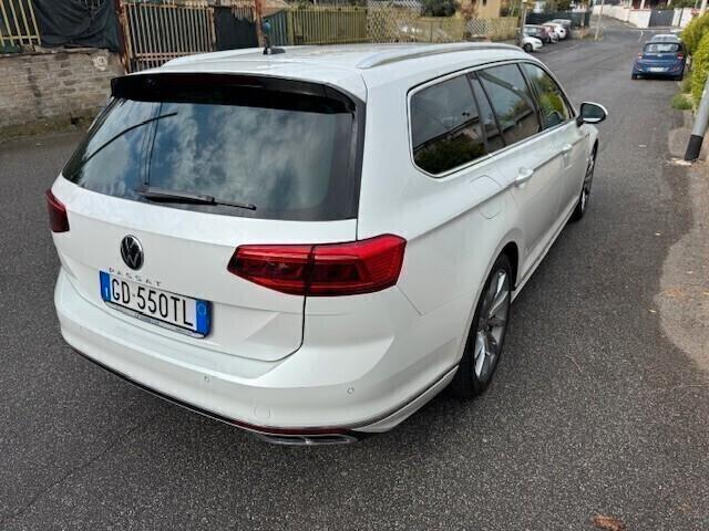 Volkswagen Passat Variant 2.0 TDI DSG Executive R-Line