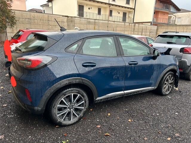 Ford Puma incidentata sinistrata 2022 Titanium X
