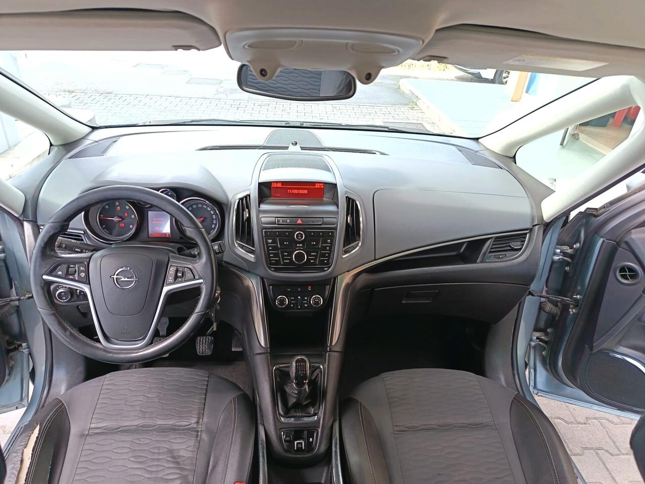 Opel Zafira Tourer 2.0 CDTi 130CV Cosmo 7 POSTI BXENON OCCASIONE