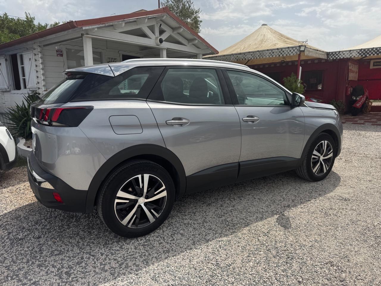 Peugeot 3008 BlueHDi 130 S&S EAT8 Active