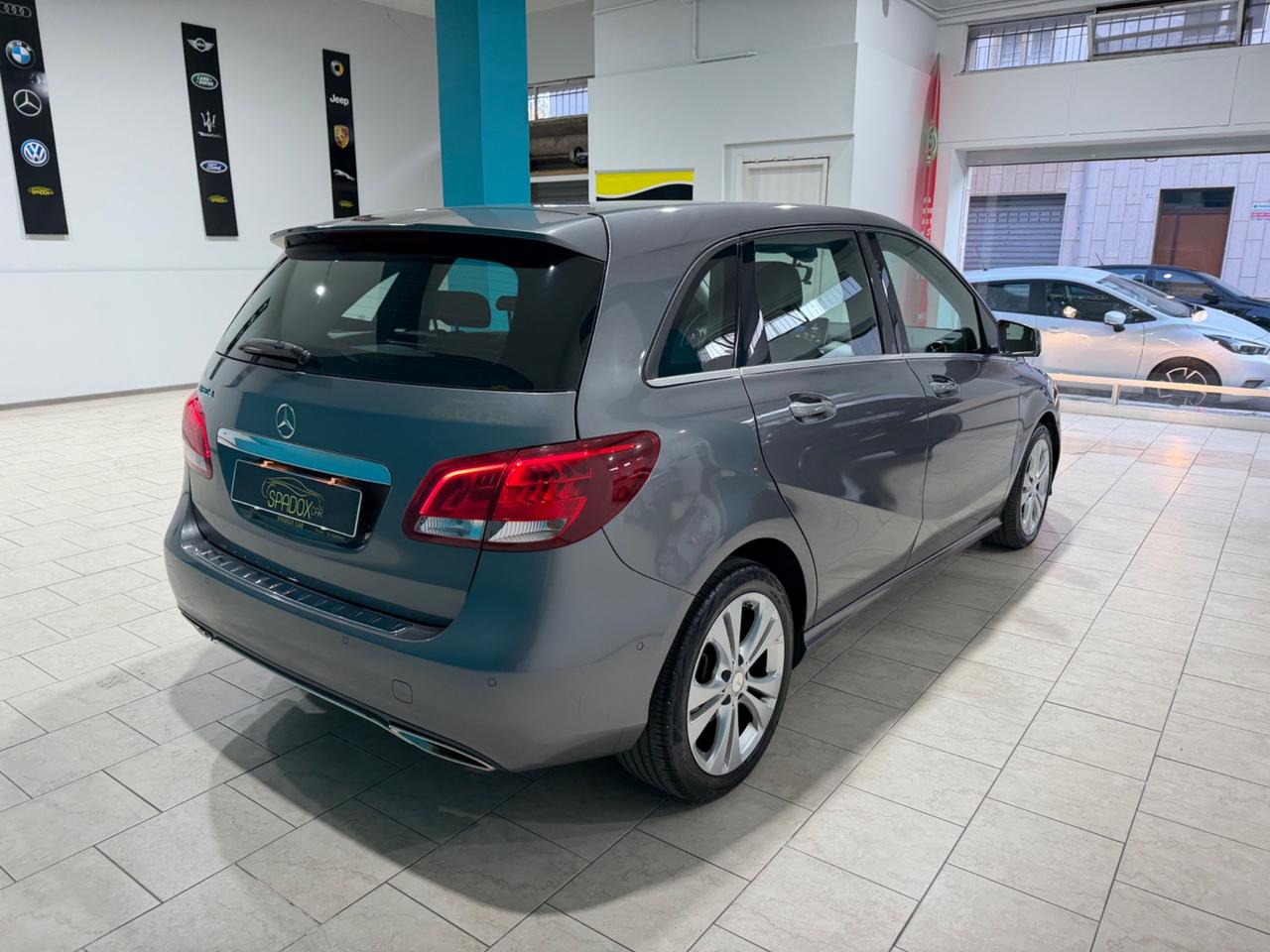 MERCEDES CLASSE B 2015 SPORT *AUTOMATICO