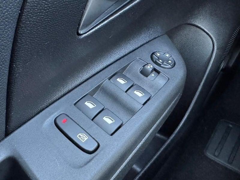 Opel Corsa 1.2 Benzina 75cv MT5 Elegance