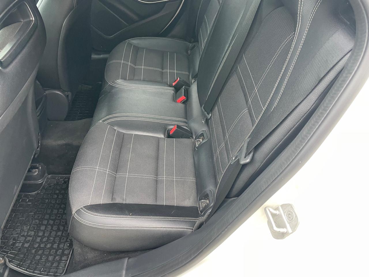 Mercedes-benz A 180 A 180 d Automatic Sport