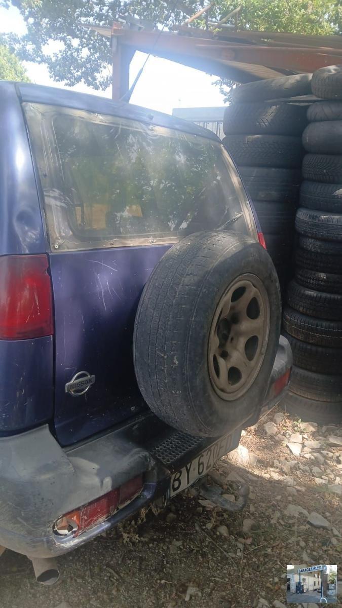 NISSAN - Terrano