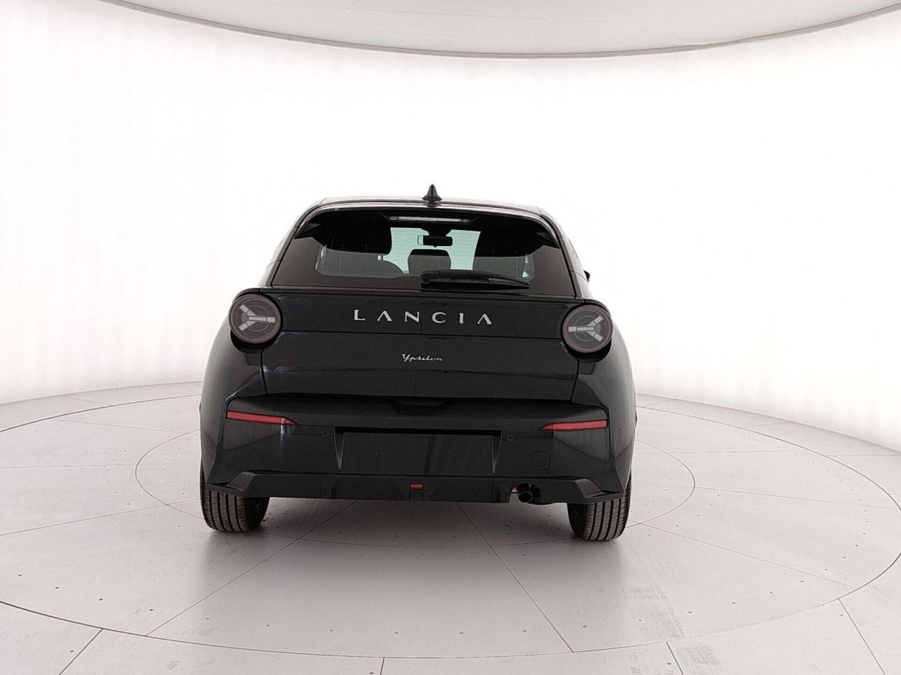 Lancia Ypsilon Hybrid e-DCT 100Cv