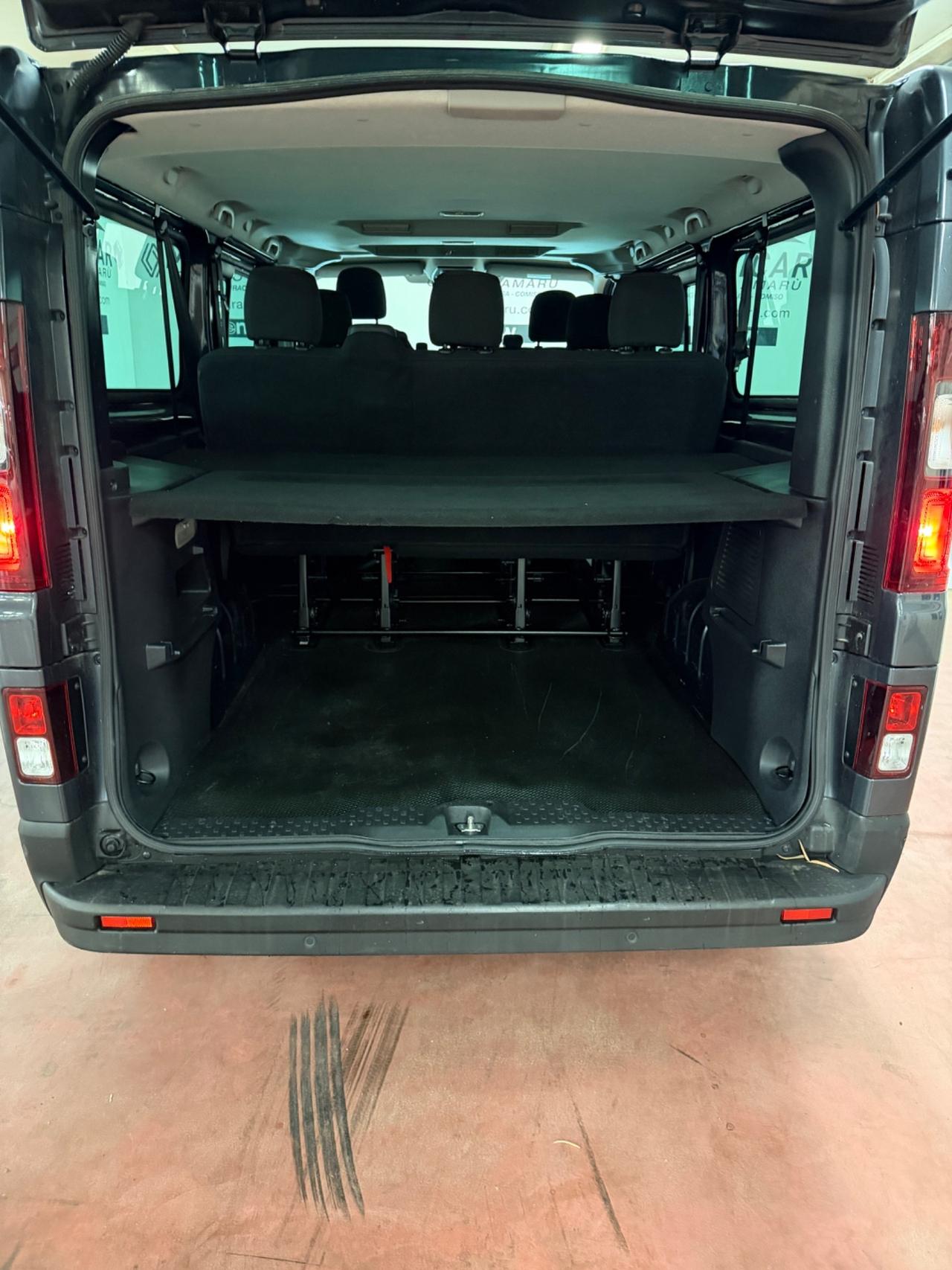 Renault Trafic BluedCi 150Cv 9 POSTI