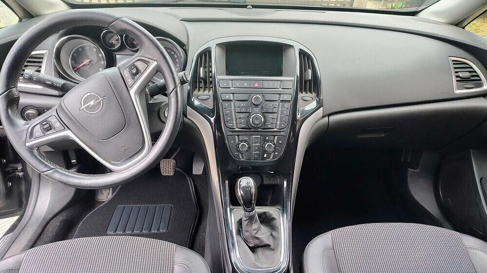 Opel Astra 1.4 Turbo 140CV Sports Tourer GPL Tech Cosmo