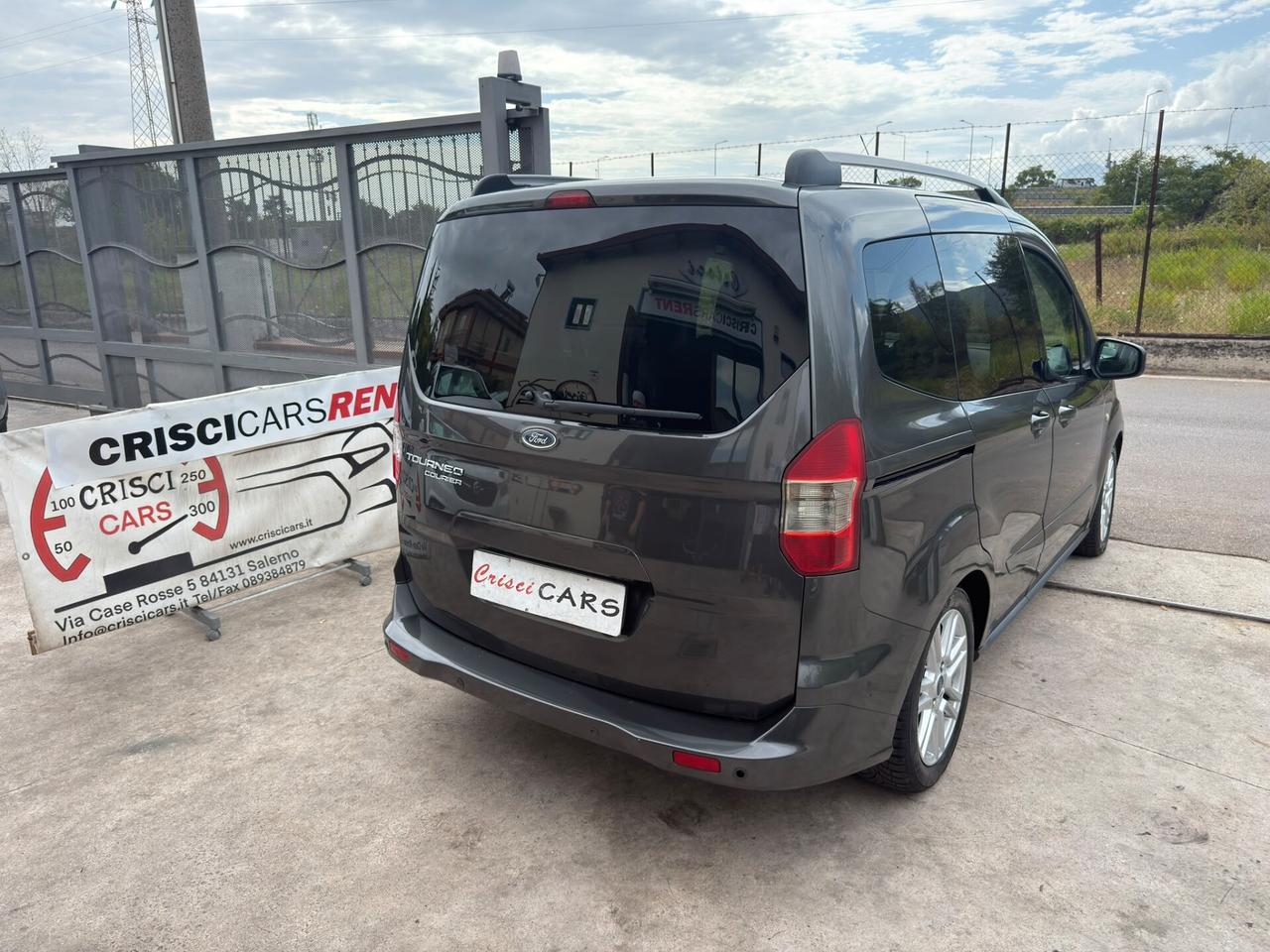 Ford Tourneo Courier 1.5 TDCI 75 CV Titanium