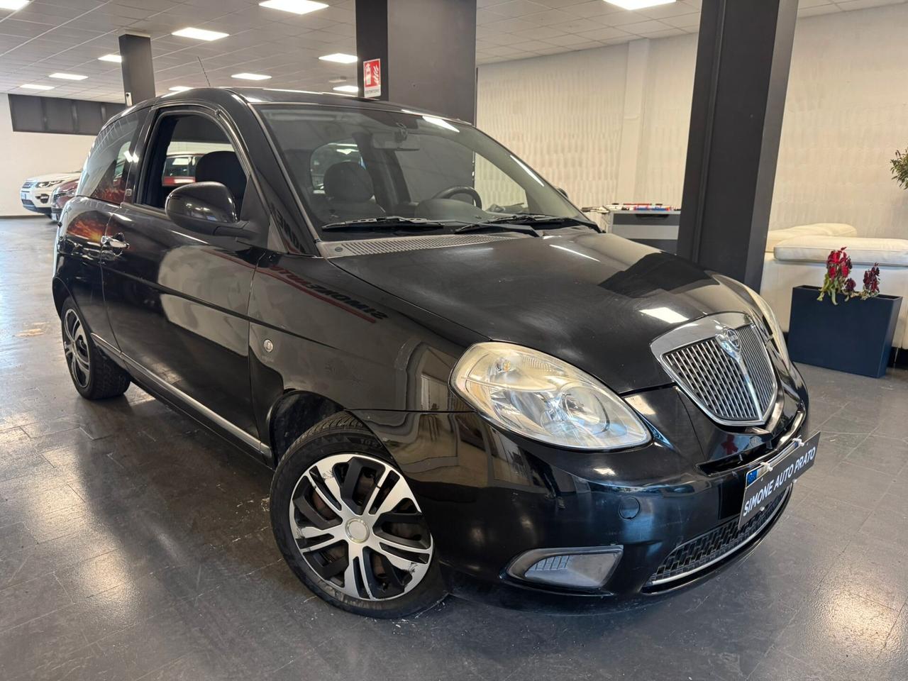 Lancia Ypsilon 1.3 MJT 75 CV Elle