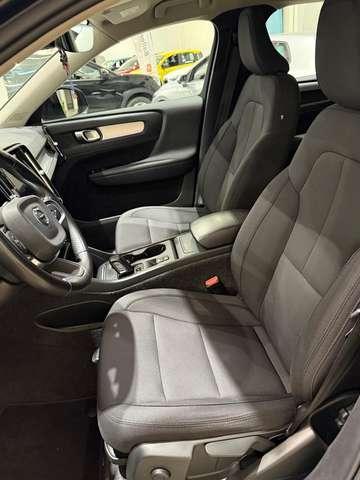 Volvo XC40 1.5 t3 Momentum 163cv auto