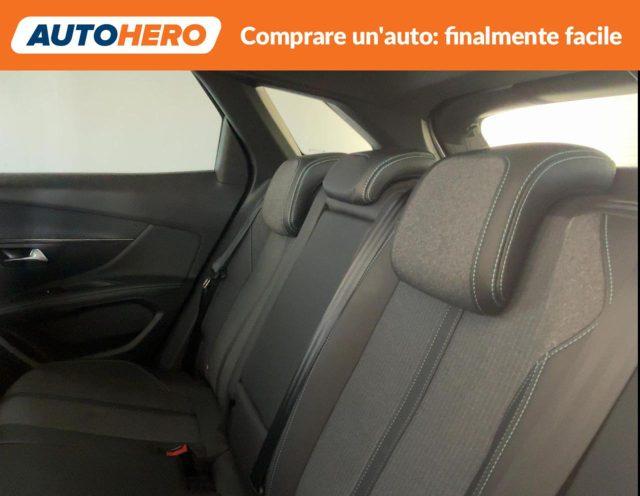 PEUGEOT 3008 Hybrid 136 e-DCS 6 Allure Pack