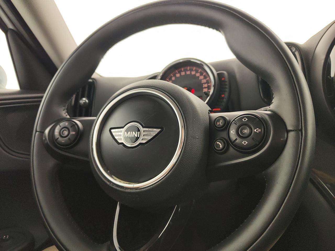 MINI Mini Countryman F60 2017 - Mini Countryman F60 2017 - Mini Countryman 2.0 Cooper D