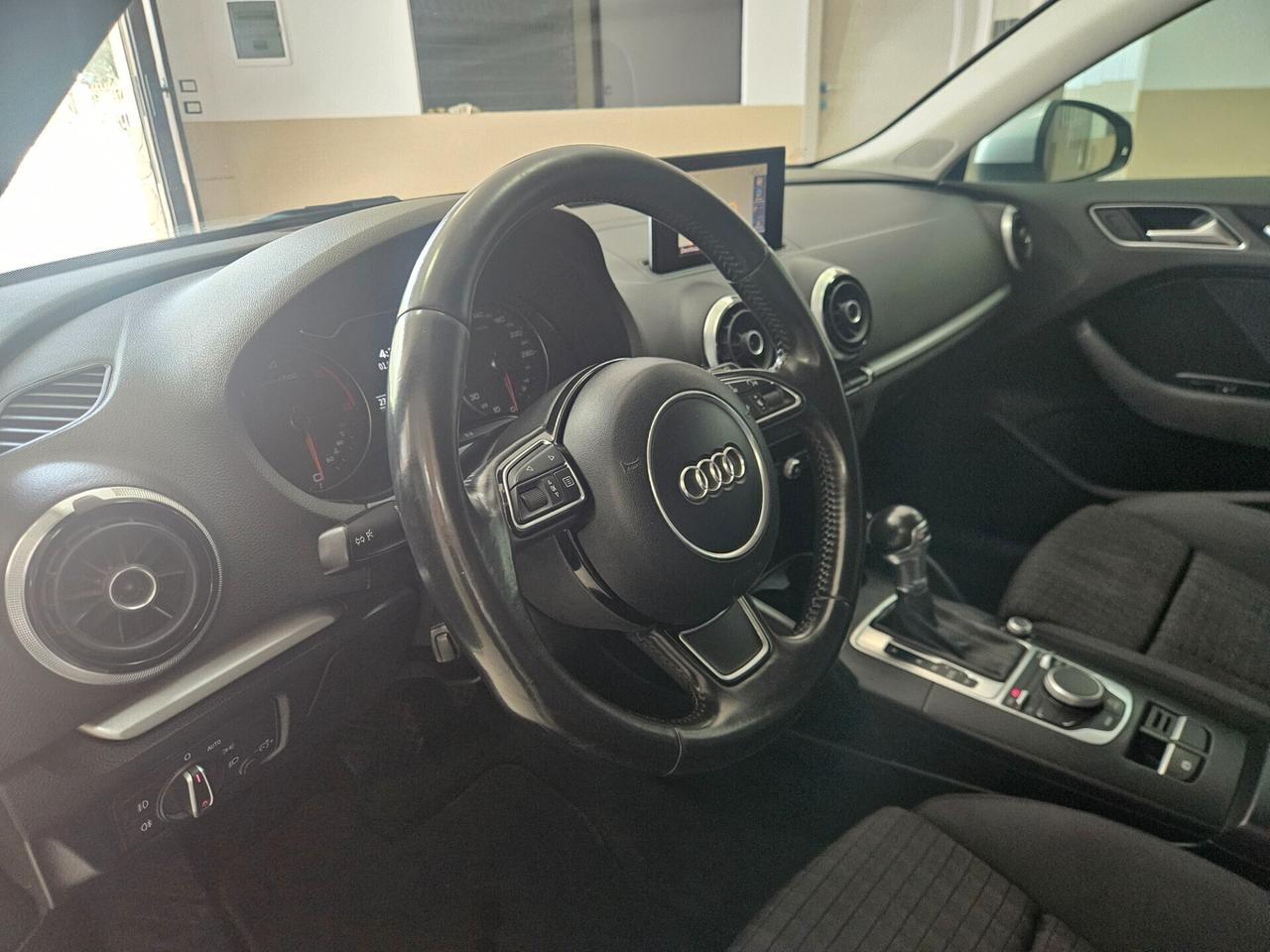 Audi A3 SPB 1.6 TDI Ambiente