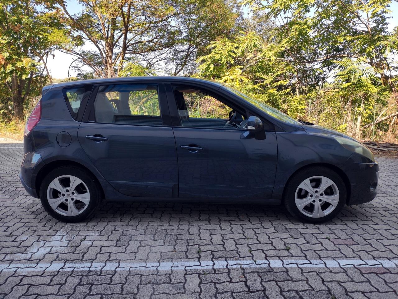 Renault Scenic Scénic X-Mod 1.5 dCi