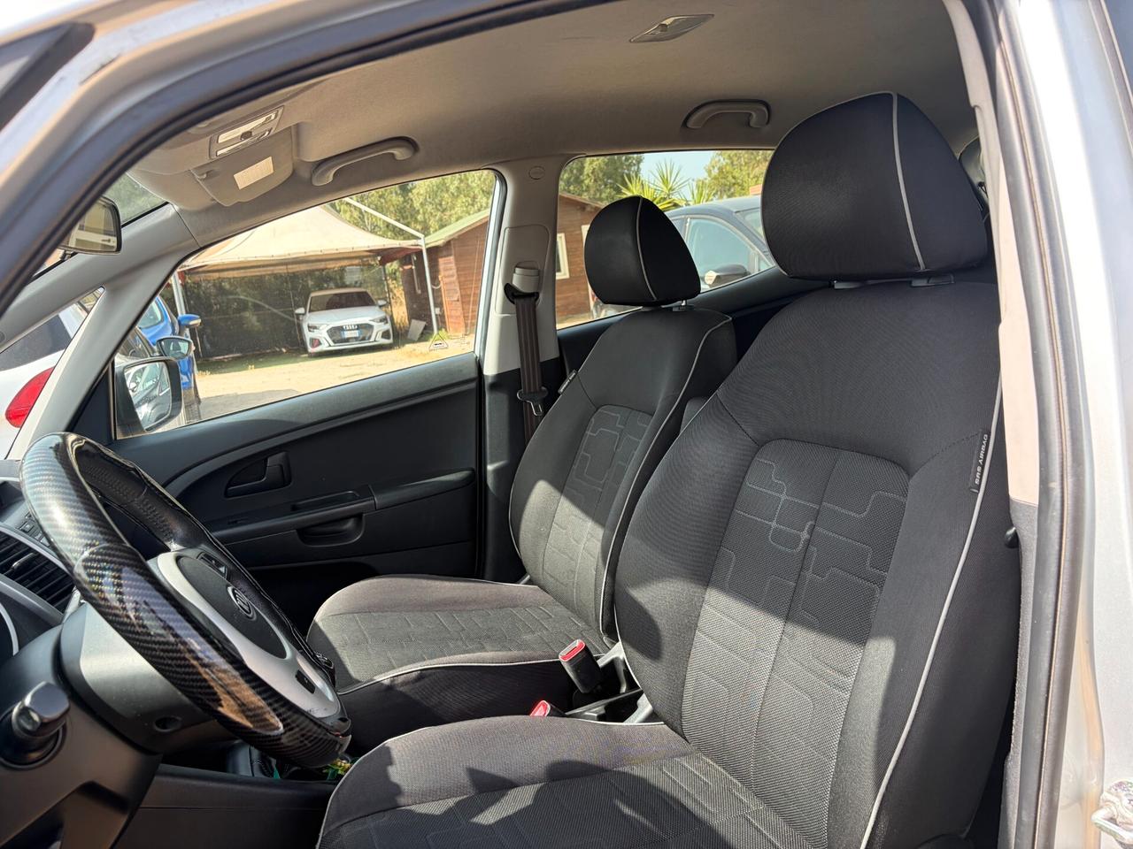 KIA VENGA 1.4 90CV ANNO 2011 UNICOPROPRIETARIO