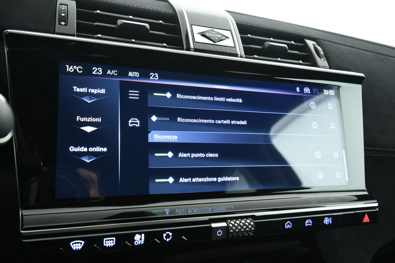 DS DS7 1.5 bluehdi Performance Line+ 130cv auto CAMERA+NEOPATENTATI