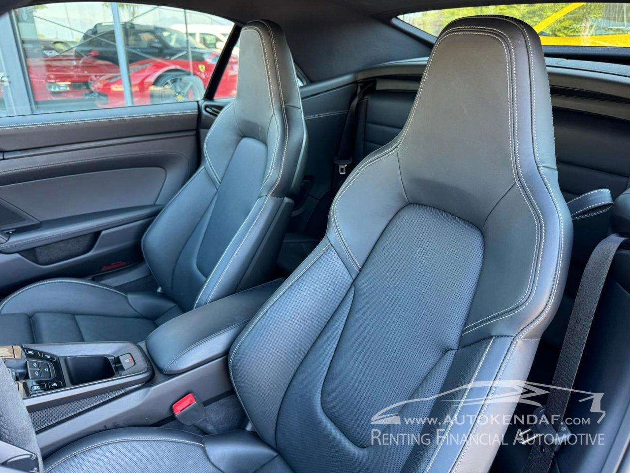 Porsche 911 Cabrio 992.2 3.6 Carrera 4 GTS auto