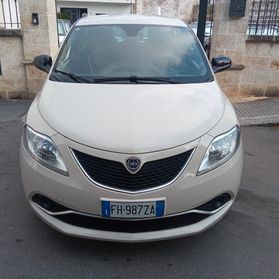 Lancia Ypsilon 1.2 69 CV 5 porte GPL Ecochic Gold