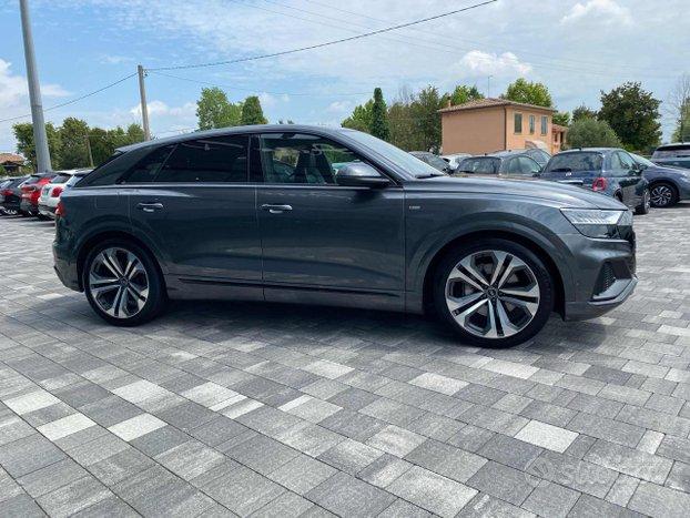 AUDI Q8 50 TDI 286 CV quattro S-line + Matrix +