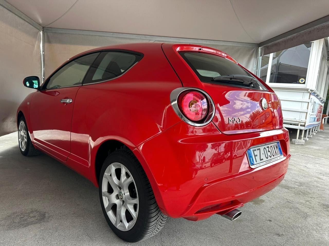 Alfa Romeo MiTo 1.6 JTDm 16V Distinctive Sport Pack