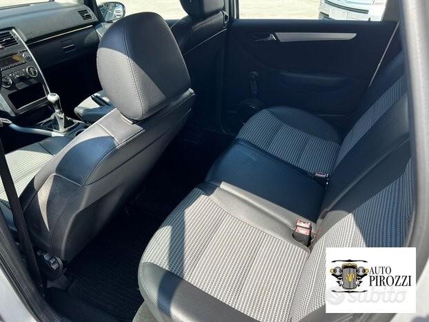 MERCEDES CLASSE B180 del 2006 con 300000KM