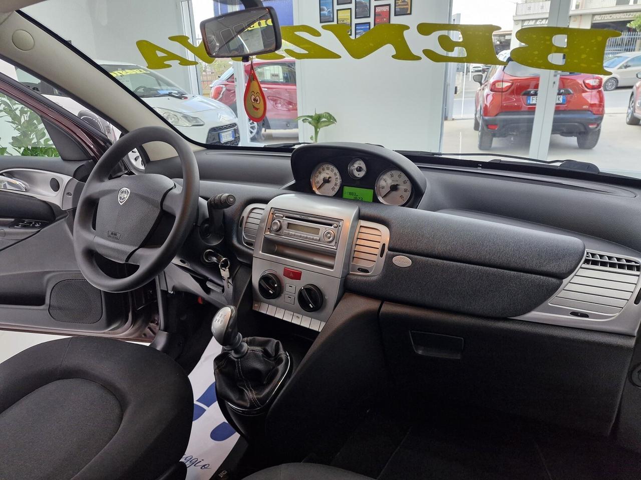 LANCIA YPSILON 1.2 BENZINA 69CV DIVA 100000KM 2011