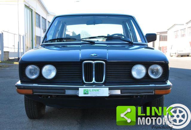 BMW 518 Serie 5 (E12) 1980 - TARGHE NERE