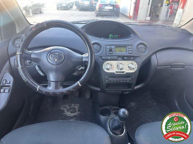 TOYOTA Yaris 1.3i 16V cat 5 porte Sol