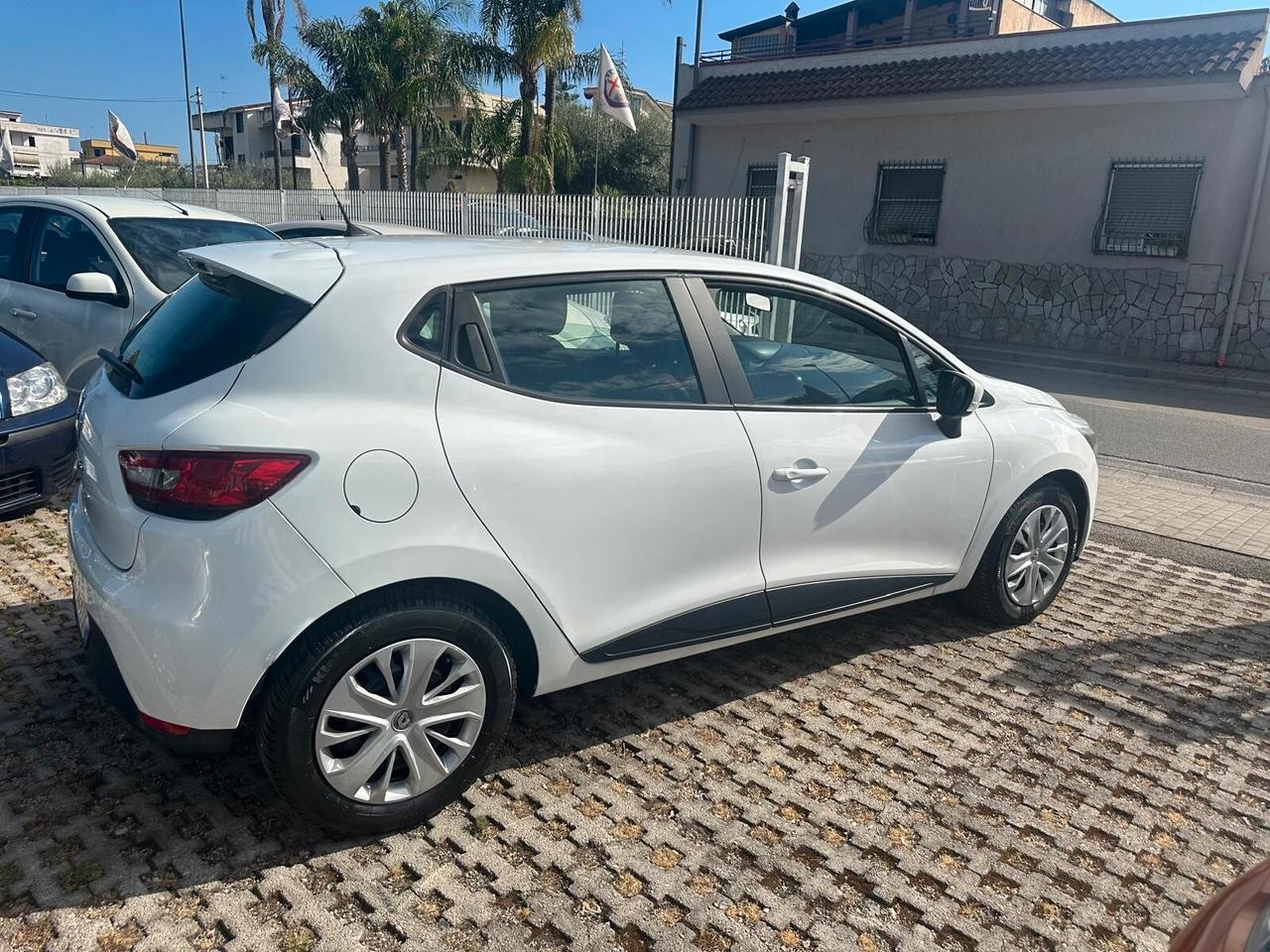 Renault Clio dCi 8V 75CV Start&Stop 5 porte Energy Life N1 -02/2016