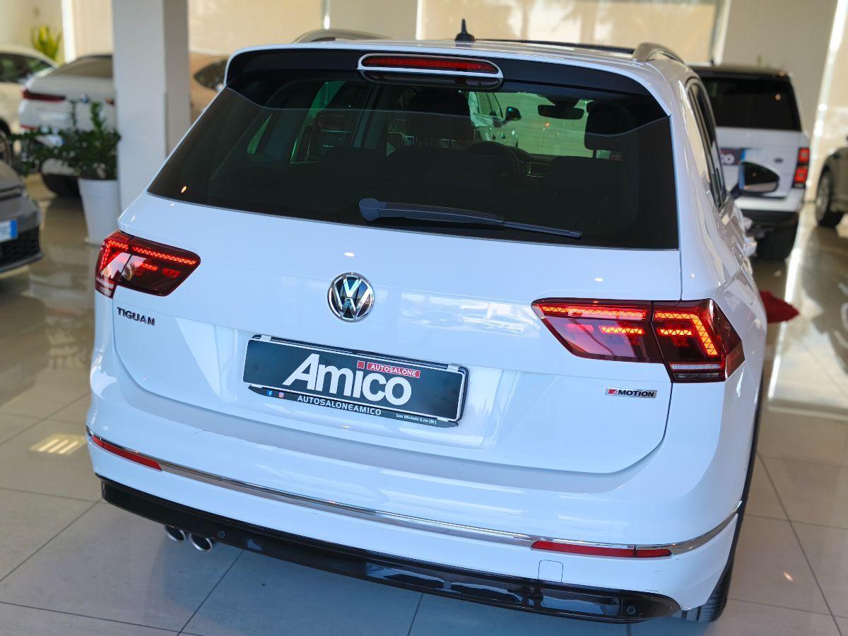 VOLKSWAGEN Tiguan R-LINE TETTO 190CV DSG 4MOTION