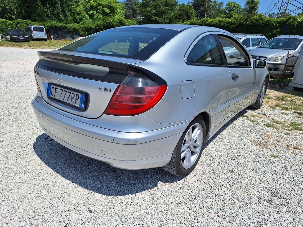 MERCEDES CLASSE C 220 DISEL SPORT COUPE 2004