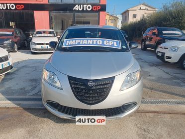 Lancia Ypsilon 1.2 benzina GPL Neopatent 2013