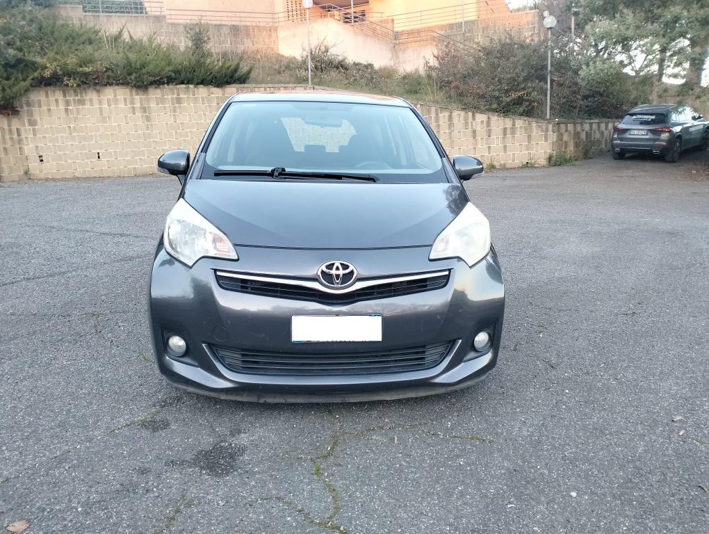 Toyota Verso-S 1.4d Active Camera Multif.
