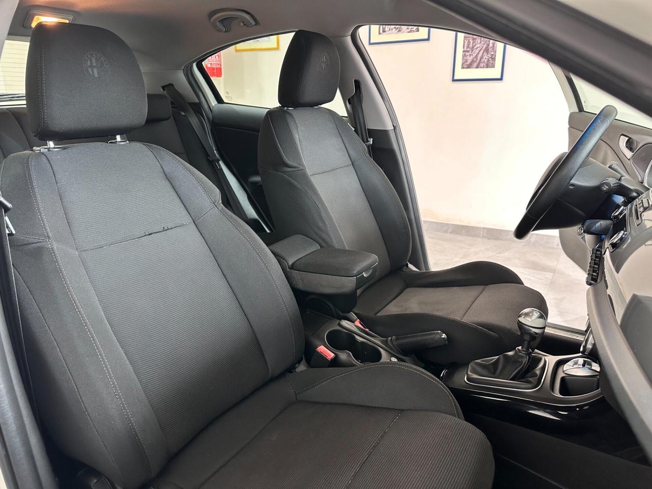 Alfa Romeo Giulietta 1.6 JTDm-2 105 CV Distinctive