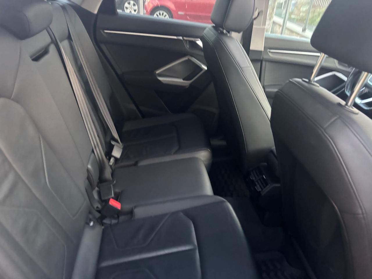 Audi Q3 SPB 35 TDI quattro S line edition