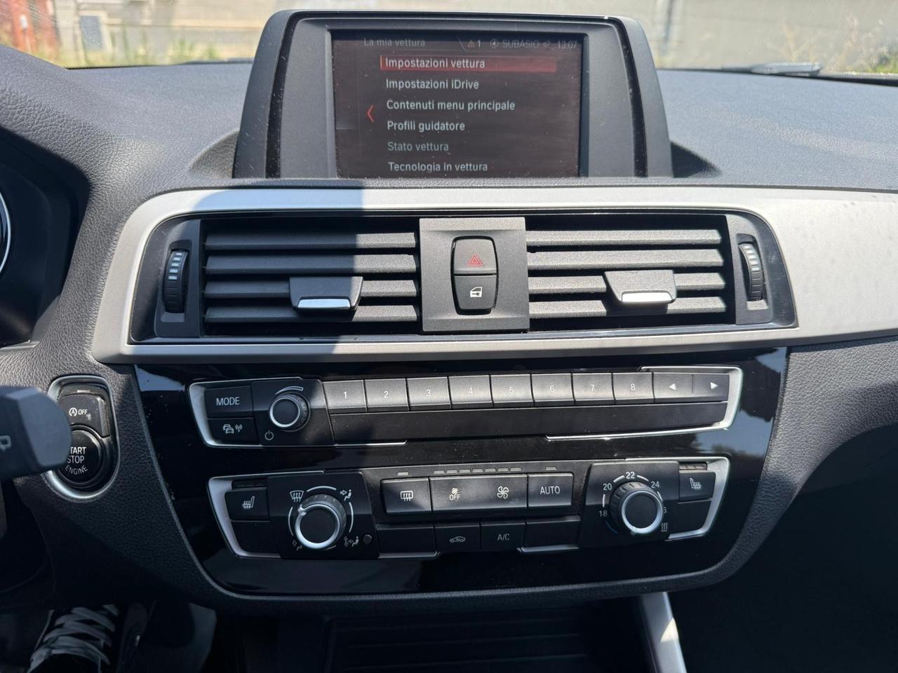 Bmw 118 118i 5p. Urban