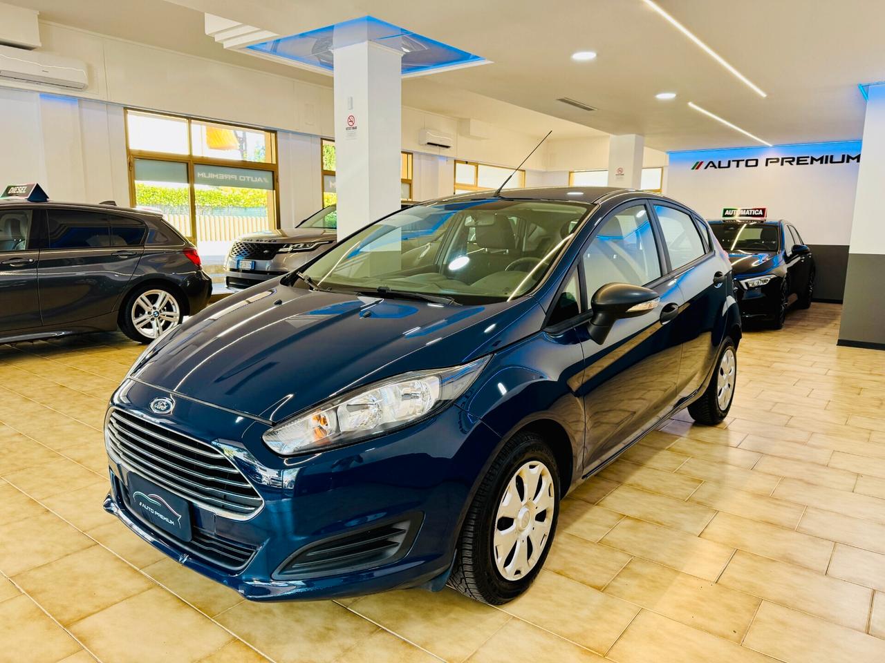 Ford Fiesta 1.5 Ambient TDCi 75CV 5 porte