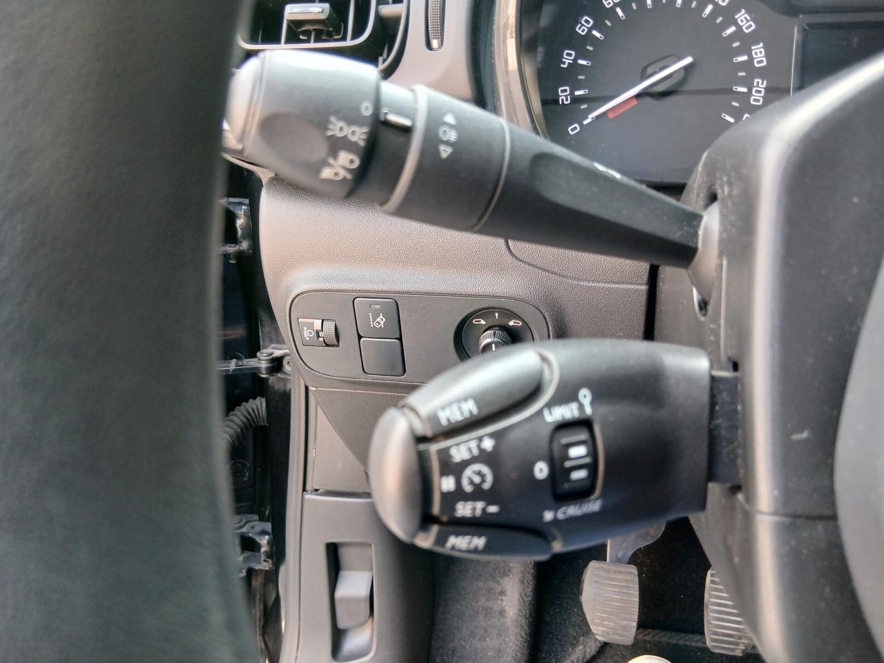 Citroen C3 PureTech 82 Feel Unico Prop OK neo patentati TUA a € 185 mese